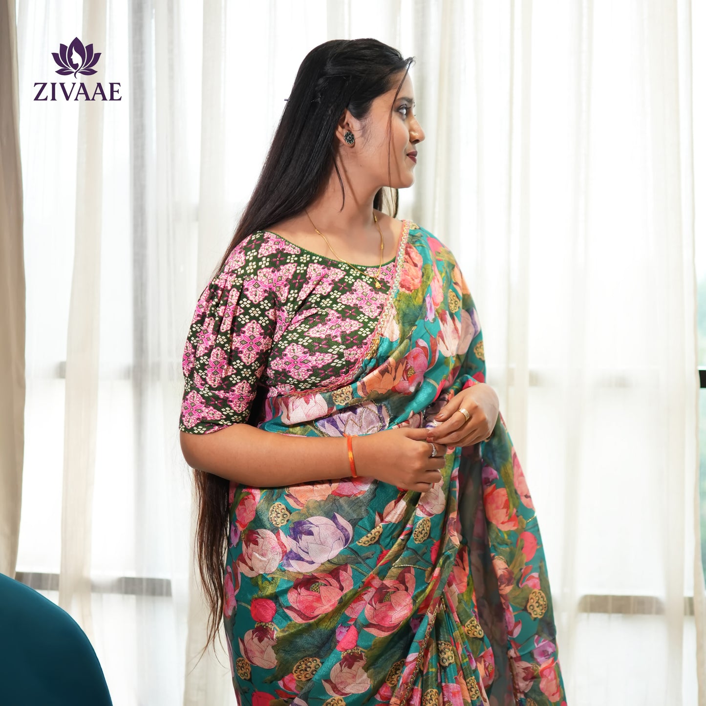🌸 ZIVAAE Premium Chinon Saree — Artistic, Elegant & Truly Exquisite