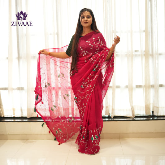🌸 ZIVAAE Crunchy Crush Saree — Vibrant, Playful & Bollywood-Inspired